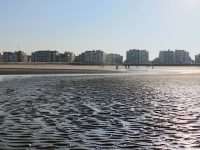 Het strand van Koksijde. Vue sur la plage de Coxyde